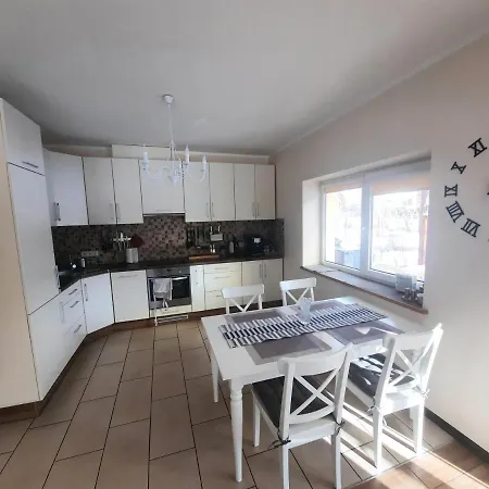 Tapeliai House * Вільнюс